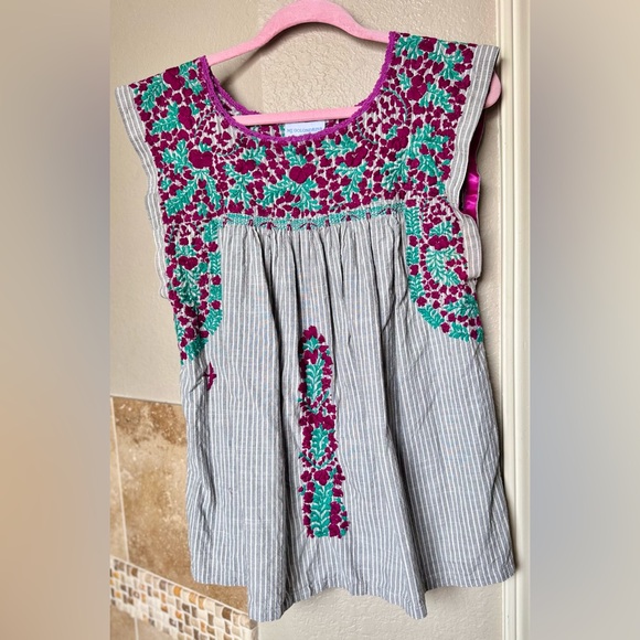 MI GOLONDRINA Flores Blouse - Grey Pinstripe Cotton Top w Red Green Embroidery - Picture 4 of 16